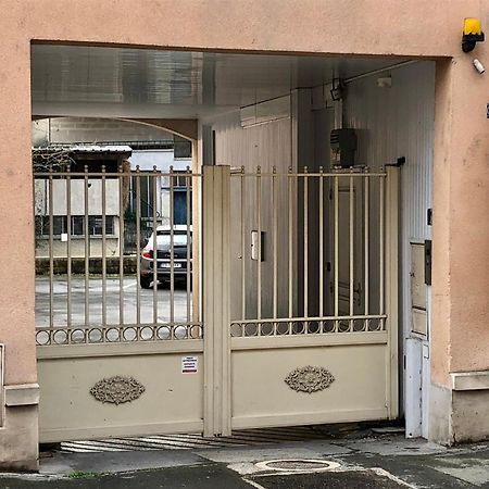 Logement Centre Ville D'Epernay Avec Parking Prive Exteriör bild