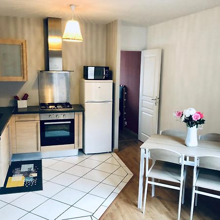 Logement Centre Ville D'Epernay Avec Parking Prive Exteriör bild