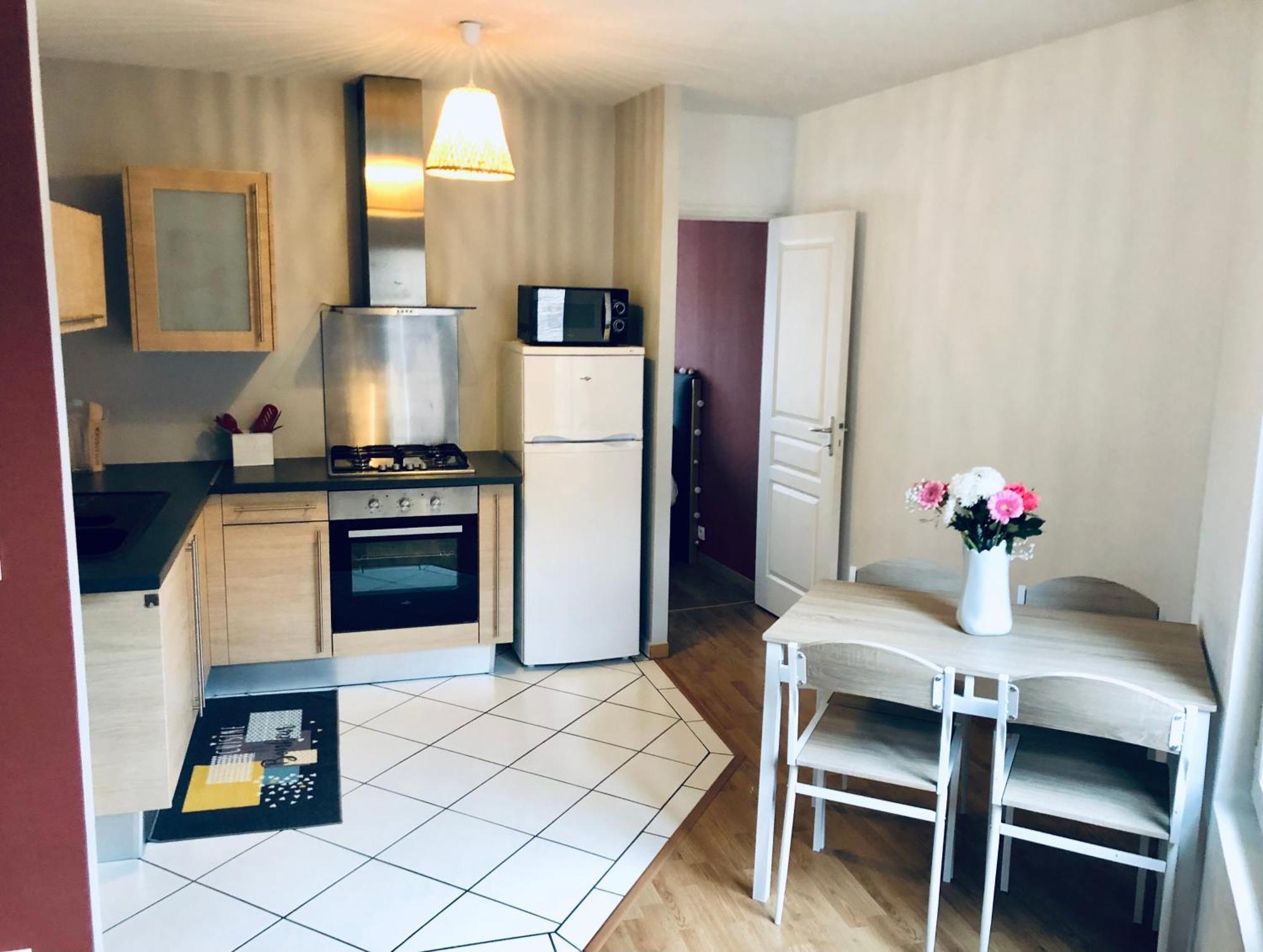 Logement Centre Ville D'Epernay Avec Parking Prive Exteriör bild